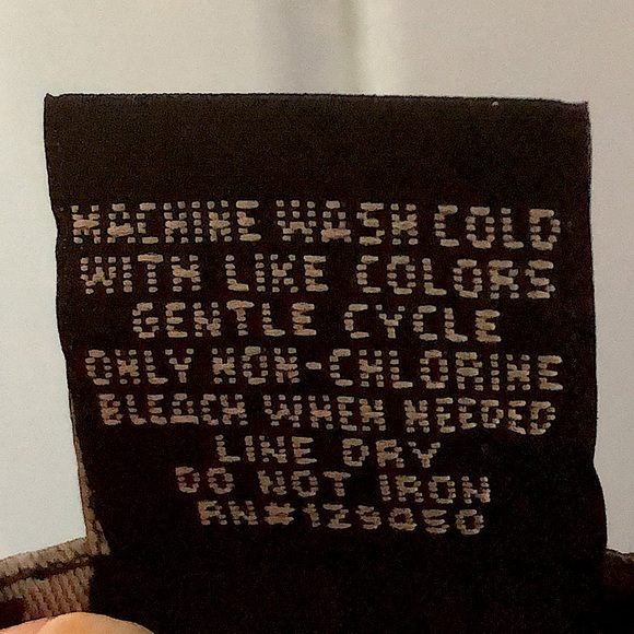 NWOT Nue Options Ice Blue Tiered Sleeveless Top - Picture 10 of 10